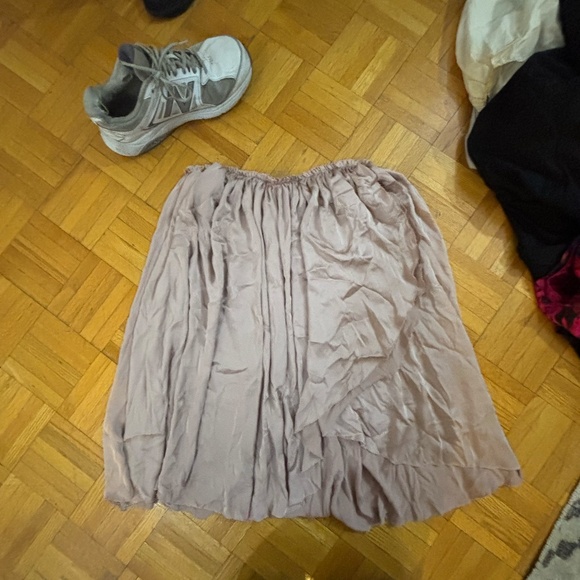 silk like dusty light pink stretch waist skirt Club Monaco * accepting offers - Picture 1 of 6